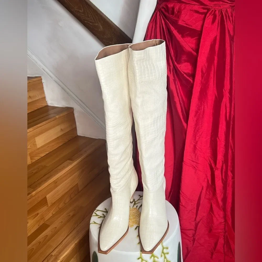 VICENZA Friday Fever Heel Boots/ size 10